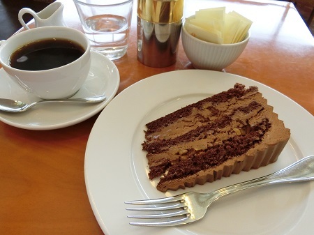 ハーブスのチョコレートケーキハーフサイズ